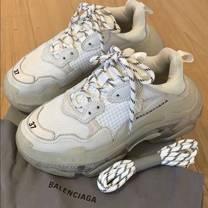 Balenciaga triple S sneaker